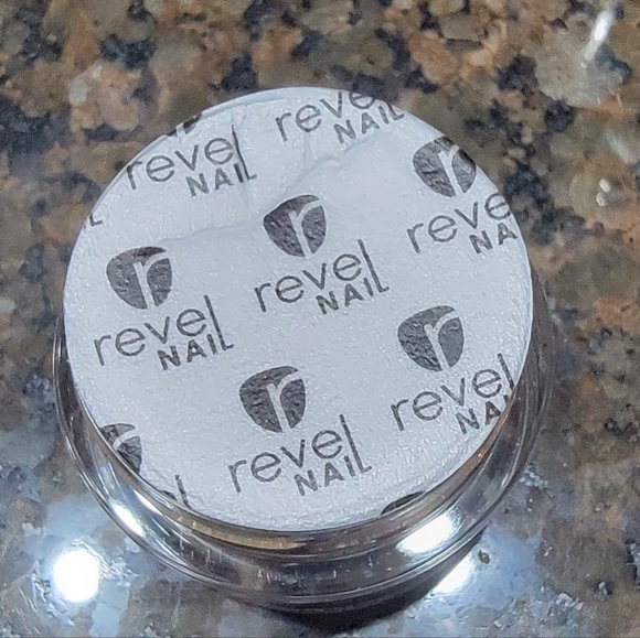 Revel dip powder - Picture 2 of 3